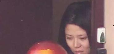 狗仔直播深夜吃瓜视频,狗仔直播吃瓜现场，娱乐圈幕后故事大曝光